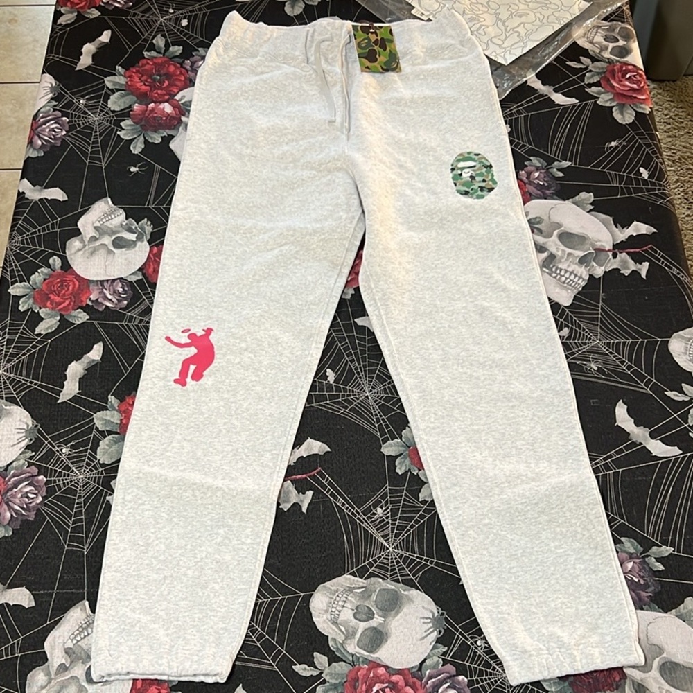 NWT BAPE x UNION LOS ANGELES 30TH ANNIVERSARY GREY SWEATPANTS MENS L OR XL RARE